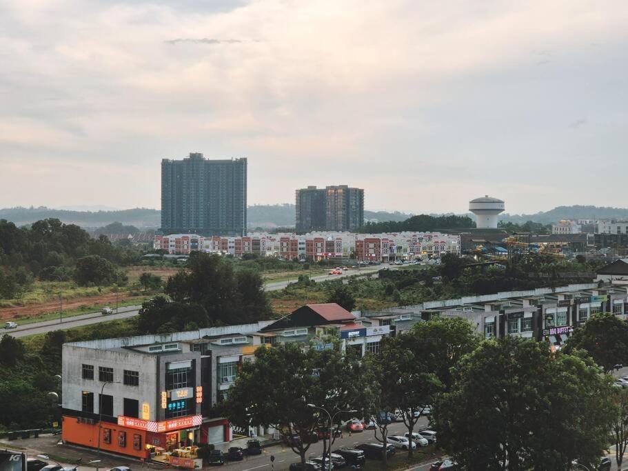 Apartment Walking Distance To Mount Austin 3 6 Pax *