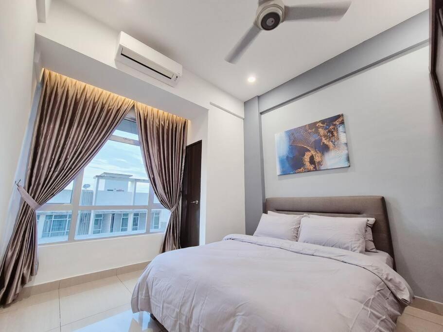 Pangsapuri Walking Distance To Mount Austin 3 6 Pax Johor Bahru